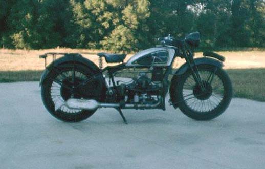 Richard Veldman's 1933 Douglas Greyhound motorcycle